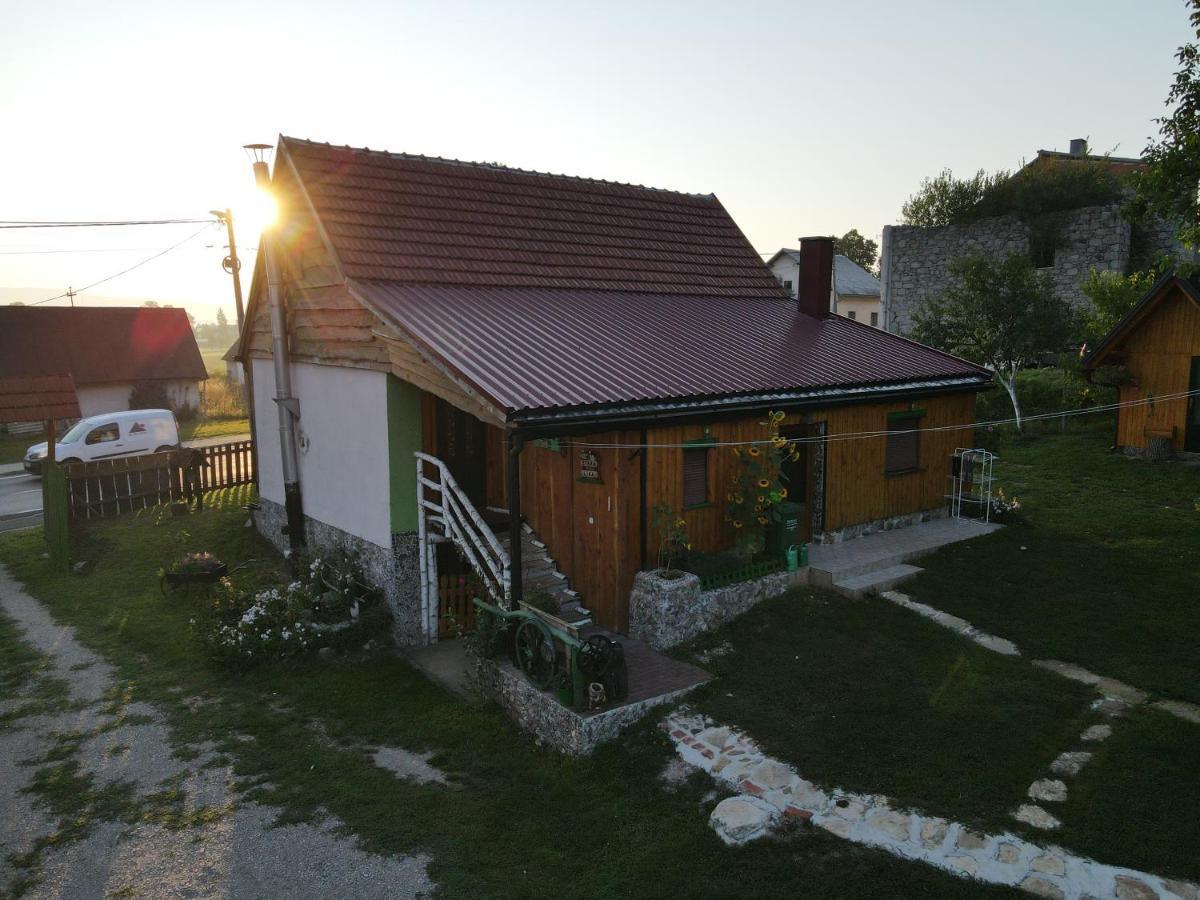 Апартаменты Ivona - Kuca Za Odmor Perusic - Stara Lika Экстерьер фото